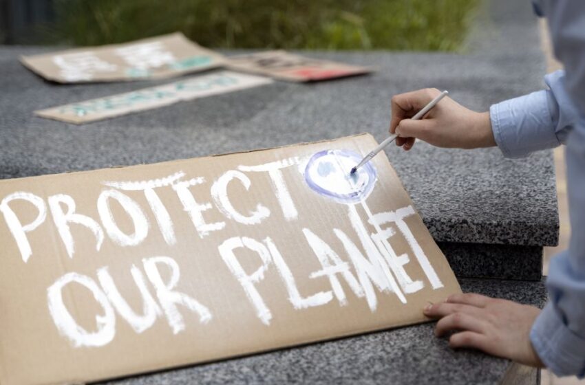  Cold spells boost climate change denial tweets